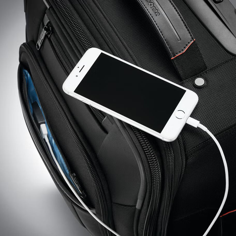Samsonite Pro Travel 22" Carry On Exp Spinner - Black