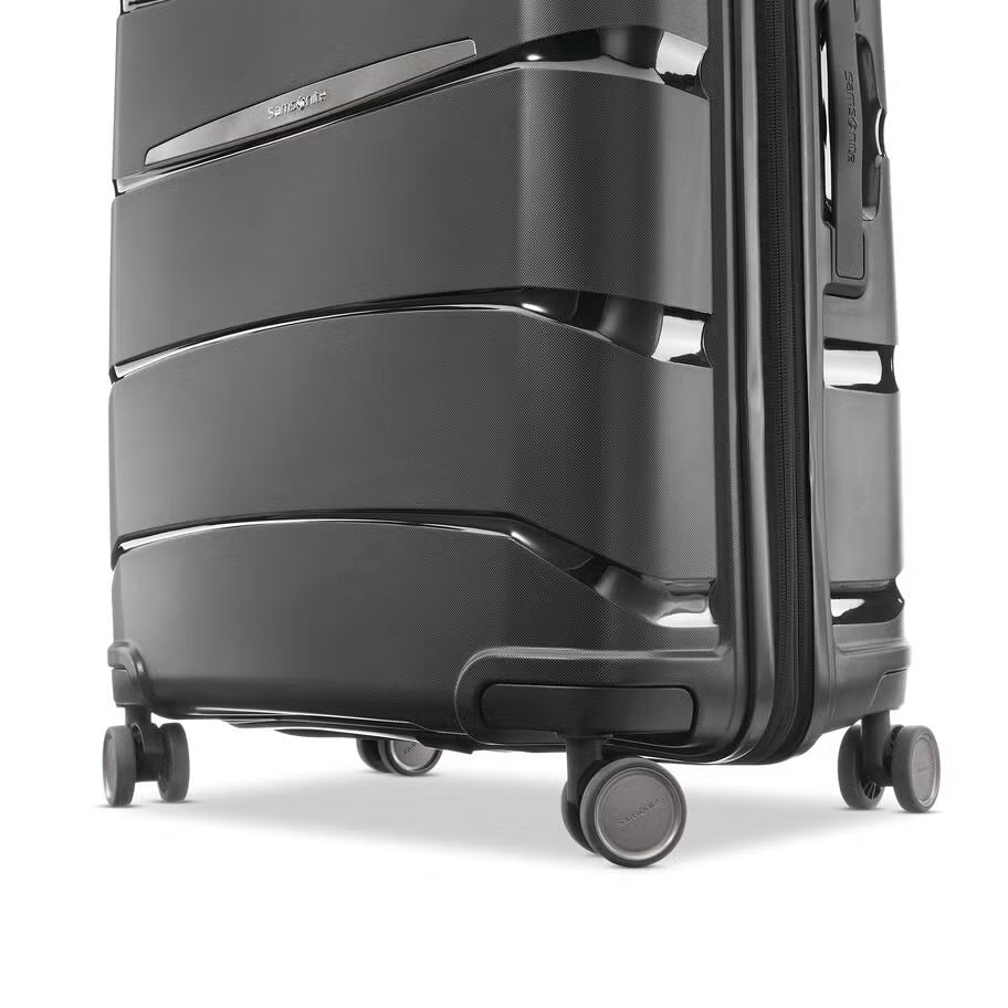 Samsonite Outline Pro 28" Large Spinner