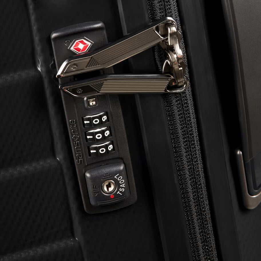 Samsonite Proxis Medium Spinner (25)