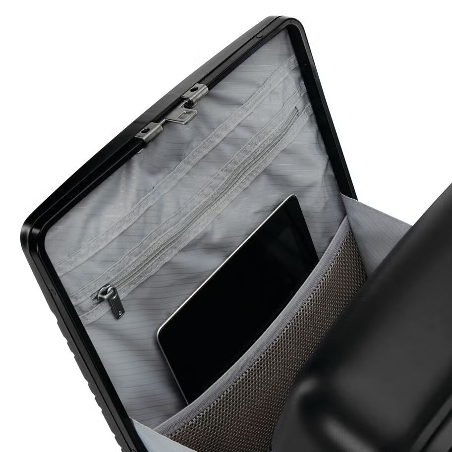 Samsonite Elevation Plus 20" Carry-On Spinner