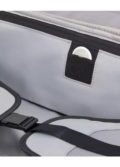 Alpha Large Dual Access Expandable Carry On (Continental)